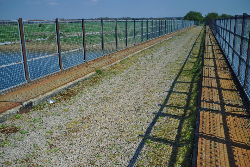 Bridge deck of the Magdalen railway bridge, showing some fine remnants of track ballast.