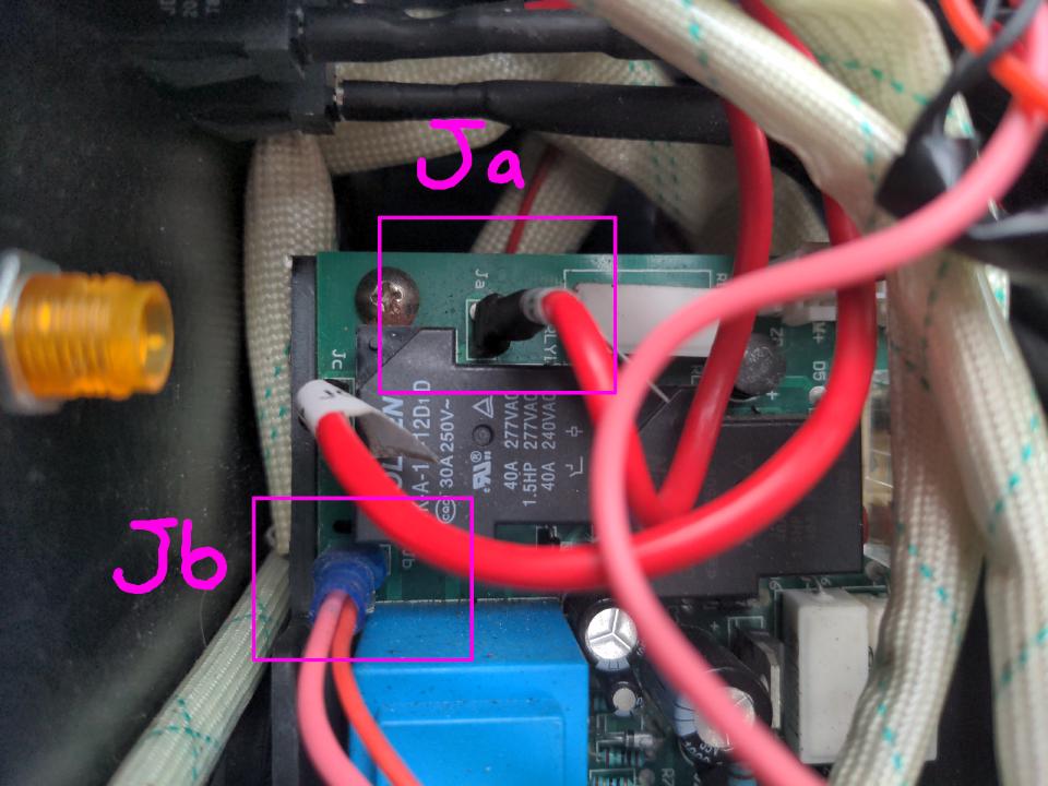 A photo of the Draper welder's PCB. Two connectors "Ja" and "Jb" are highlighted, near to the main relay.